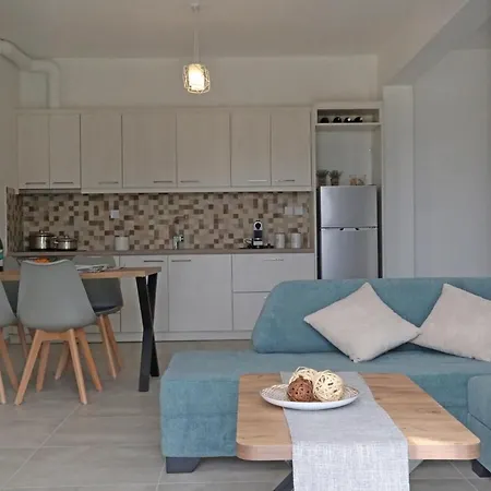 Olea Syros - φοίνικας, σύρος, κυκλάδες * Posidhonía